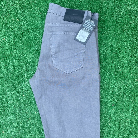 Hudson AXL SKINNY Jeans - Picture 2 of 5